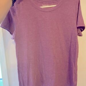 Purple Torrid classic fit top #Torrid Size 00 & super soft! Excellent condition.